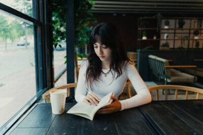 Célibataires de longue durée : suivis onze ans, la plupart restent satisfaits de leur vie